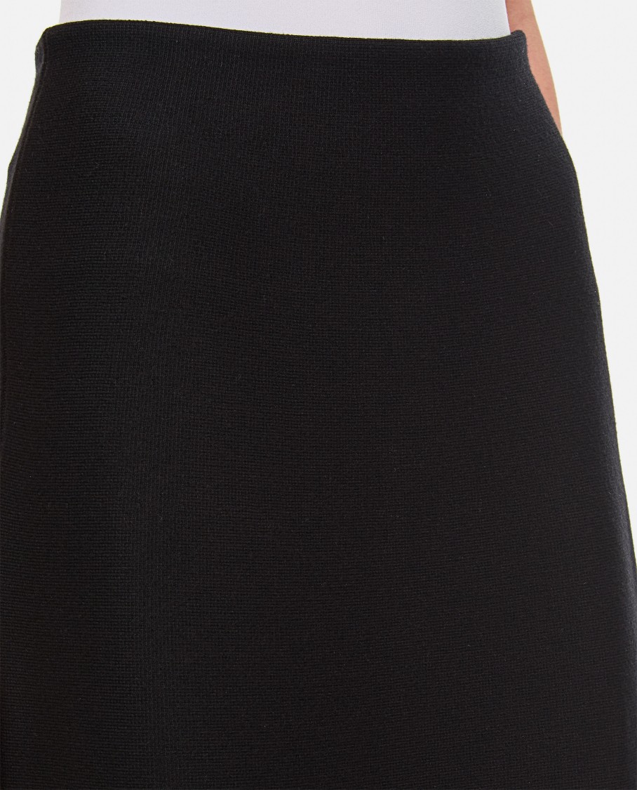 Gabriela Hearst Manuela Crepe Midi Skirt In Black