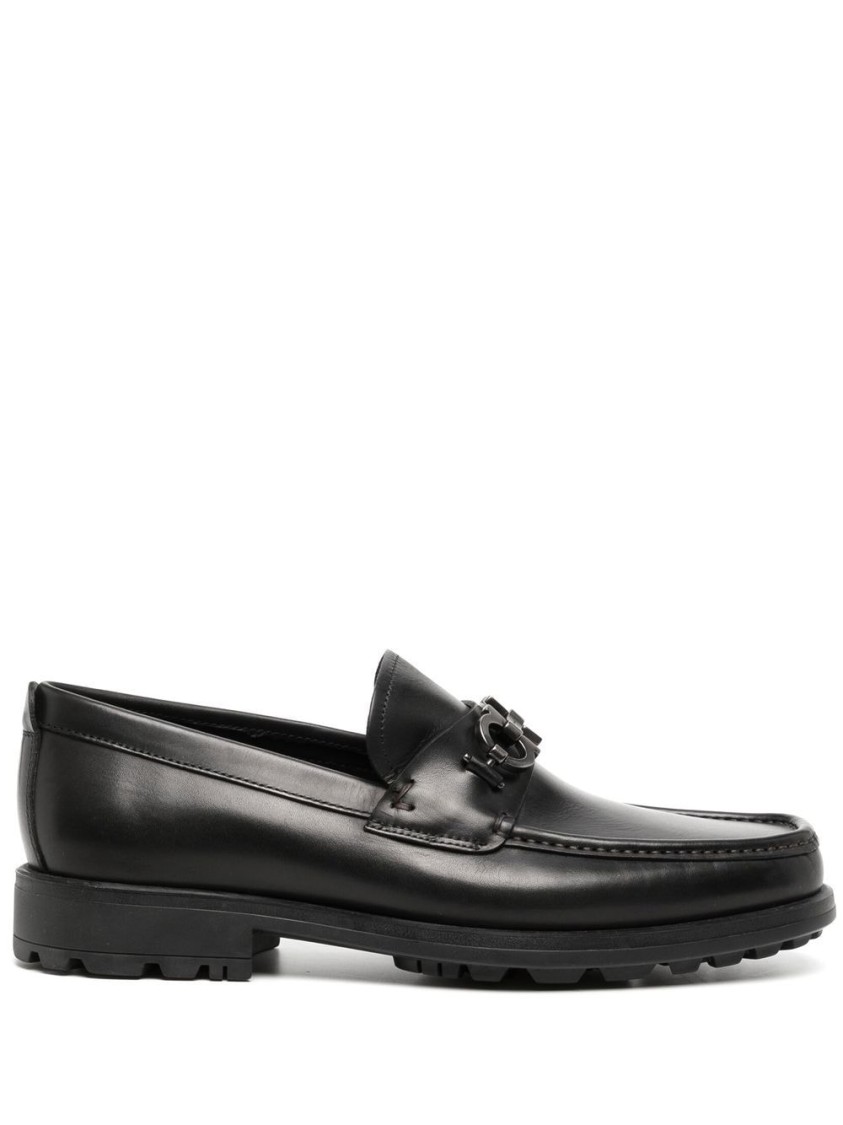 Ferragamo Leather David Loafer With Gancini Hook For Men In Black