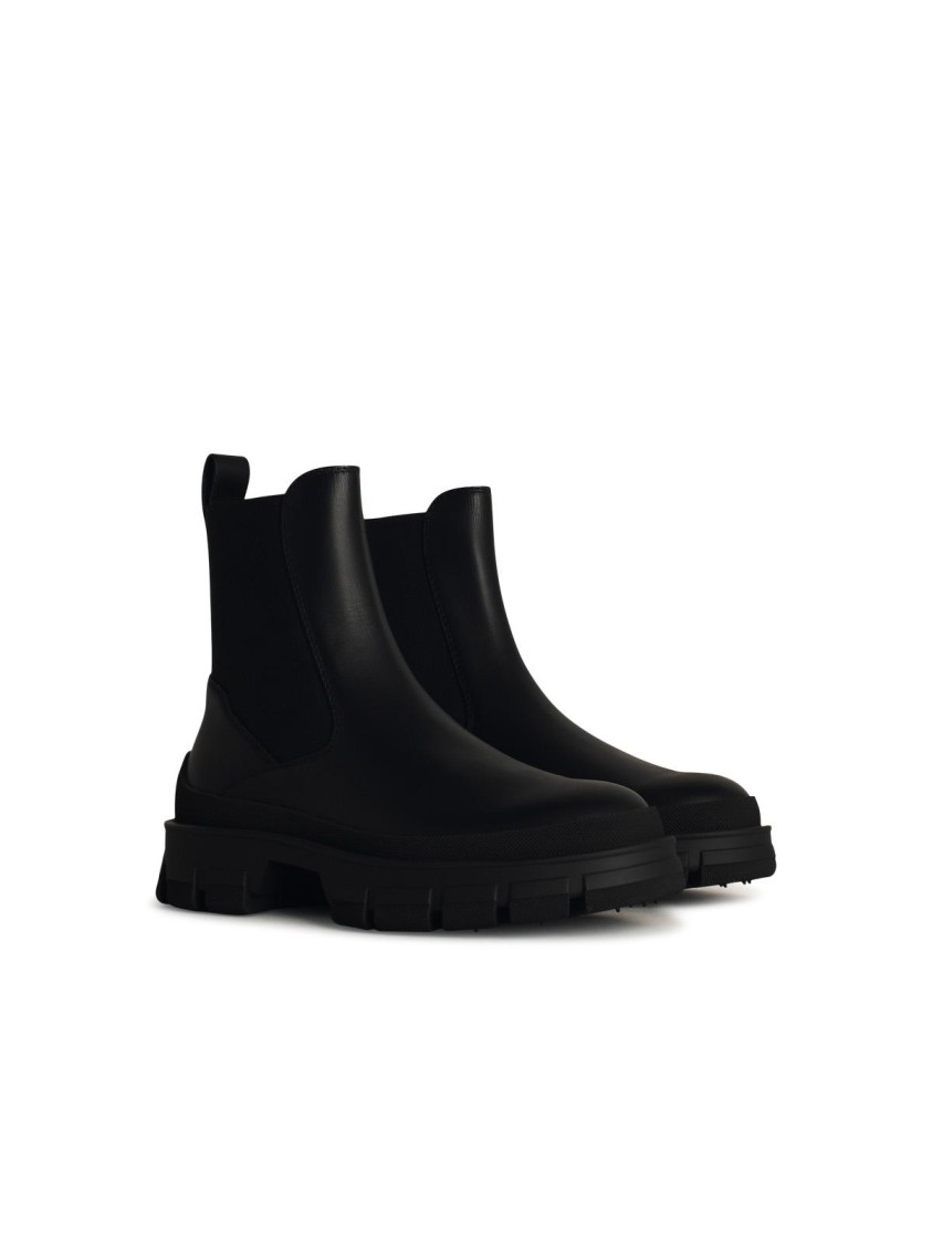 MONCLER 'HEVEA' BLACK LEATHER LOULACING ショートブーツ Moncler Hevea Chelsea Leather Boots In Black | ModeSens
