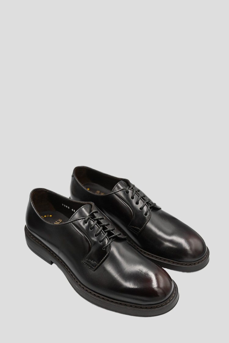 Doucal's Almond-toe Leather Derby Shoes In Black
