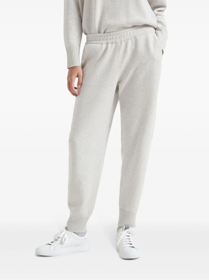 Brunello Cucinelli Relaxed Fit Trousers With Tapered Legs In White