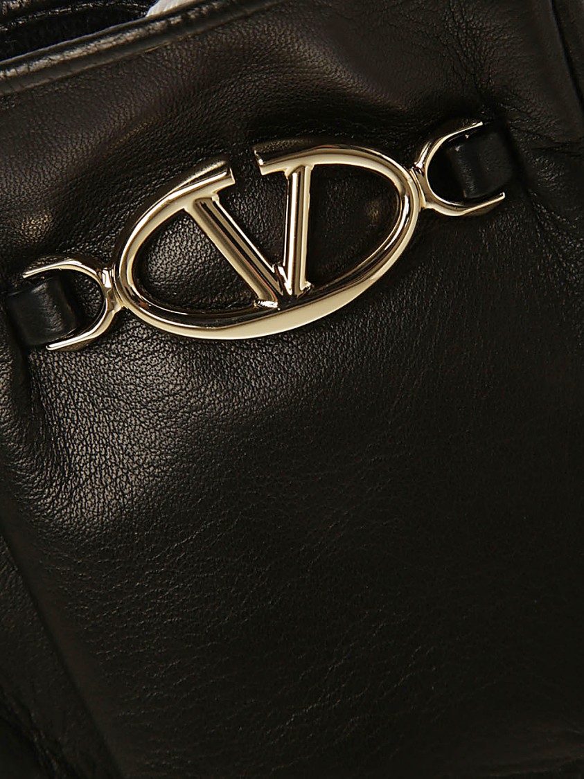 Valentino Luxury Leather Gloves With Elegant Logo Detail And Refined Finish In Black