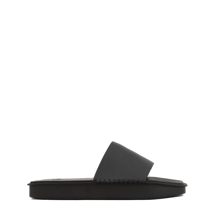 Y-3 Water Slide Sandals In Black