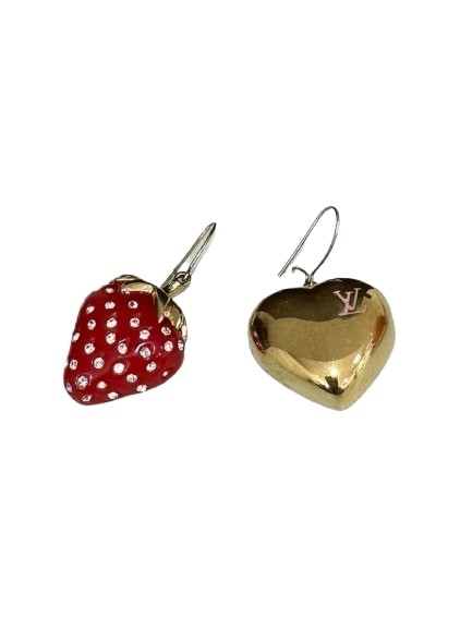 Pre-owned Louis Vuitton Strawberry Earrings In Not Applicable