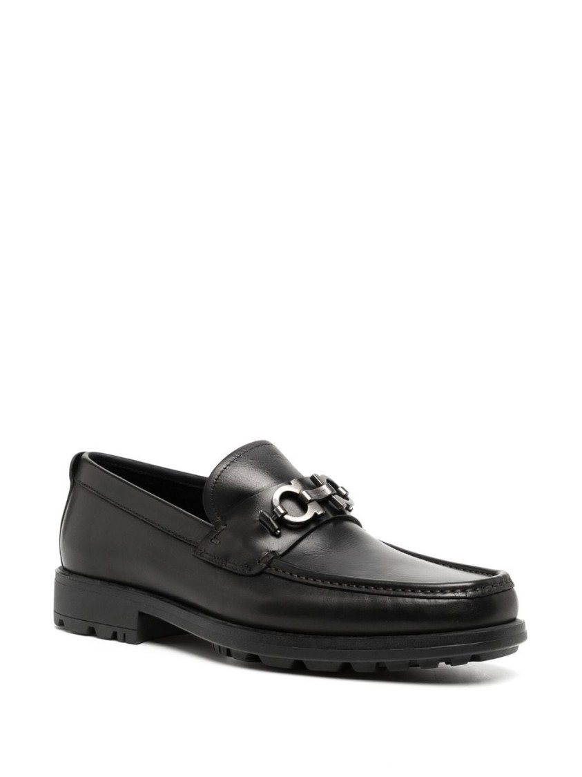 Ferragamo Leather David Loafer With Gancini Hook For Men In Black