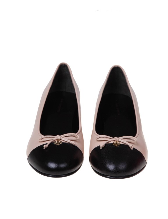 Shop Tory Burch Pump Cap-toe In Leather With Bow In Pink