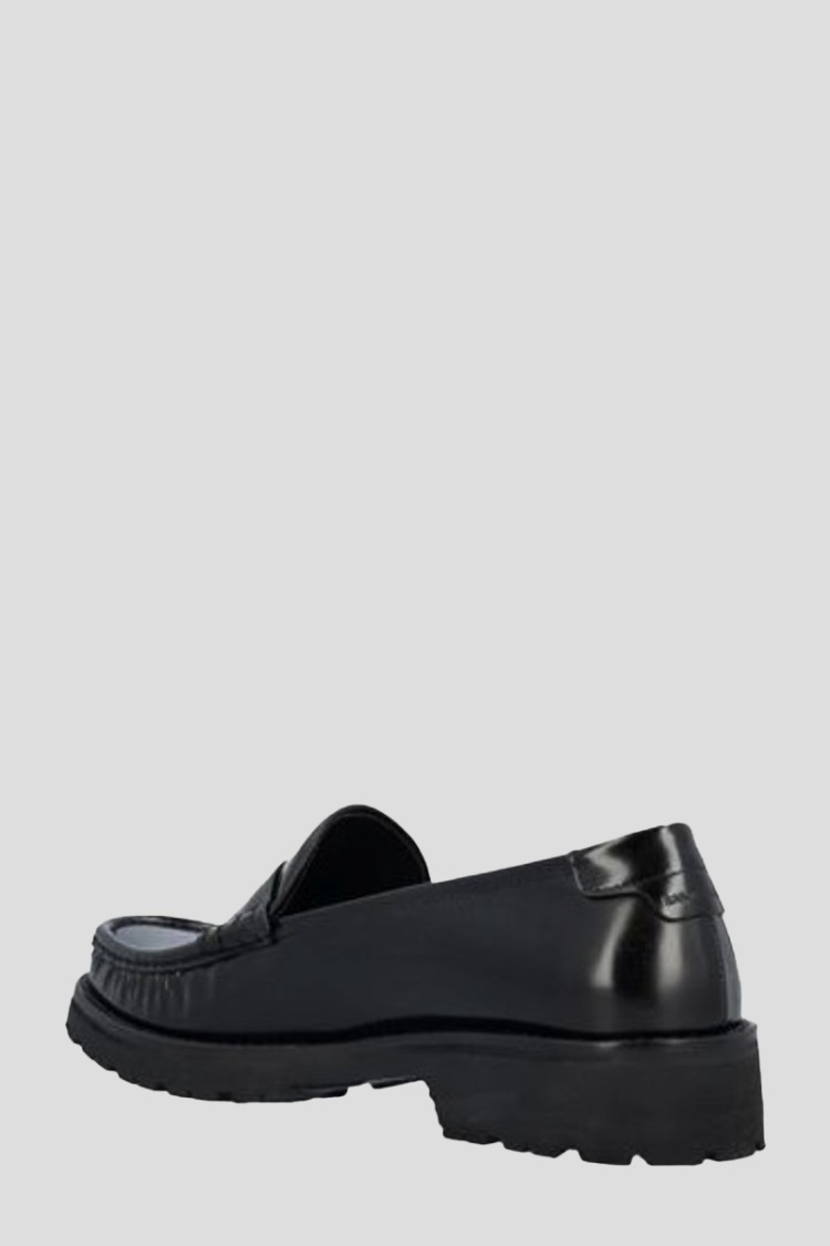 Saint Laurent Le Loafer High-shine Finish Flat Shoes In Black