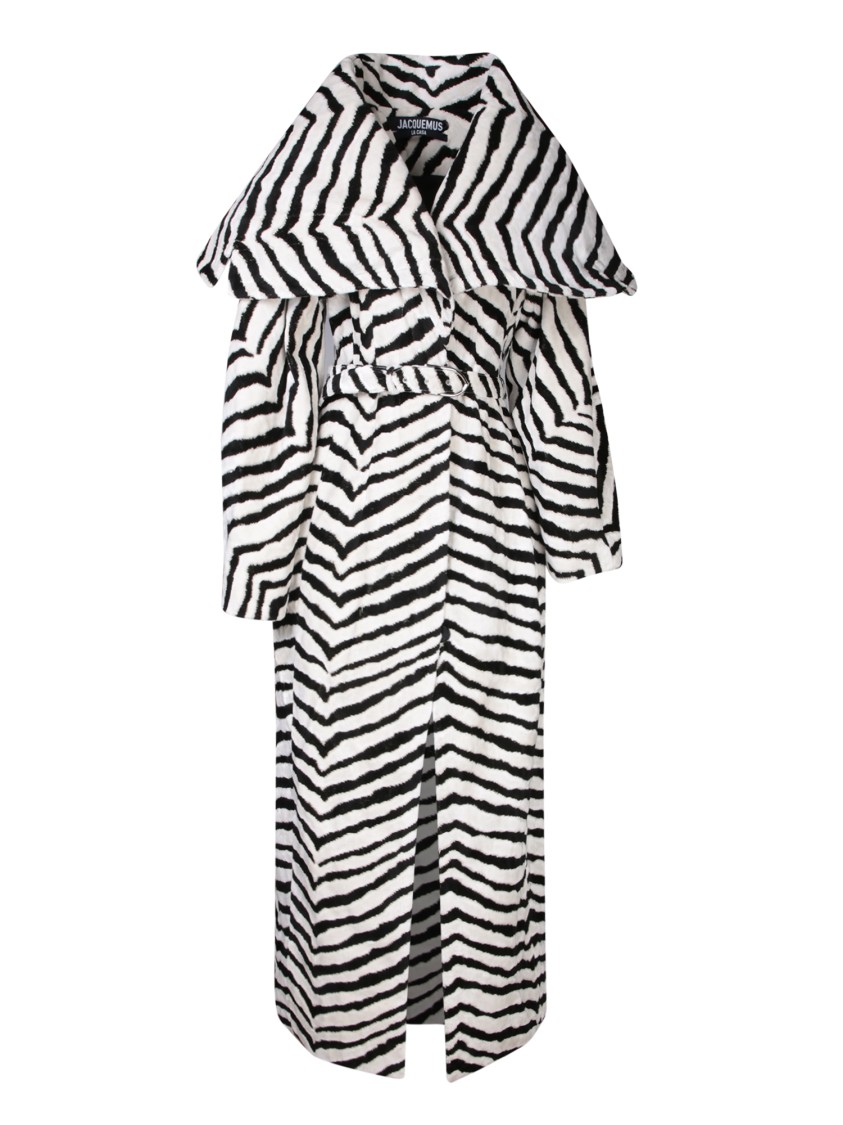 Jacquemus Caruso Zebra-jacquard Cotton Coat In Grey