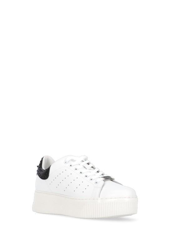 Shop Cult Perry 4236 Sneakers In White