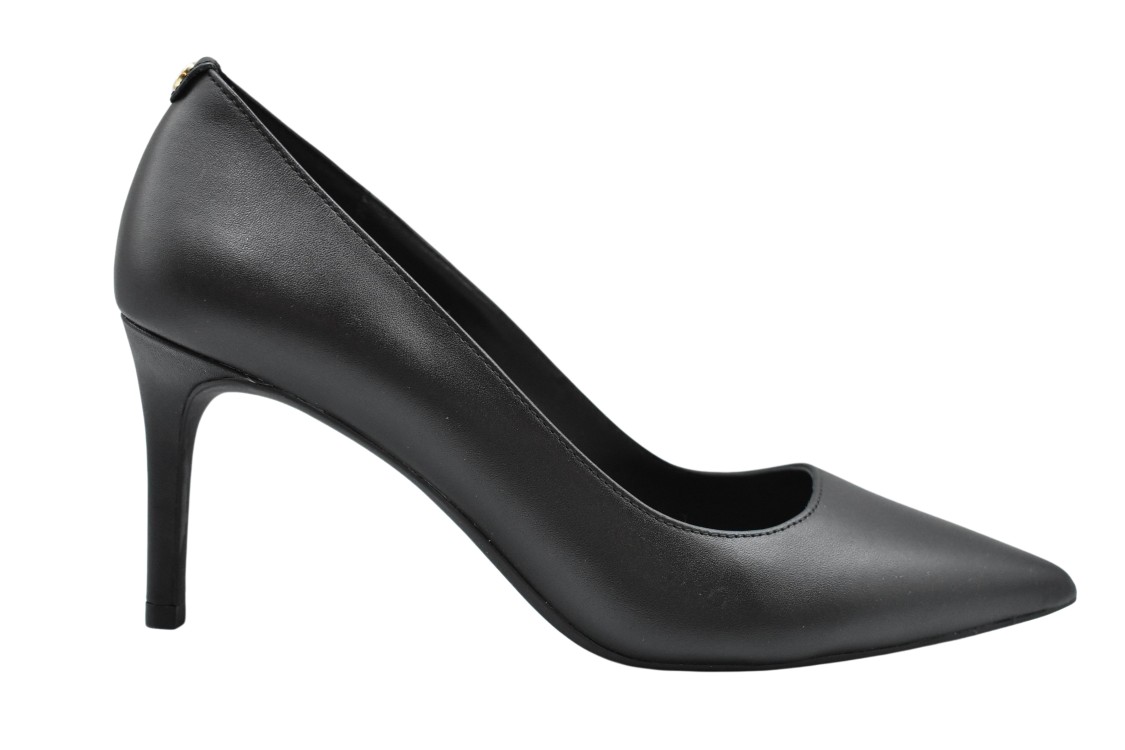 Michael Kors Lace-up Flat Shoes With Elegant Design And Modern Appeal In Black