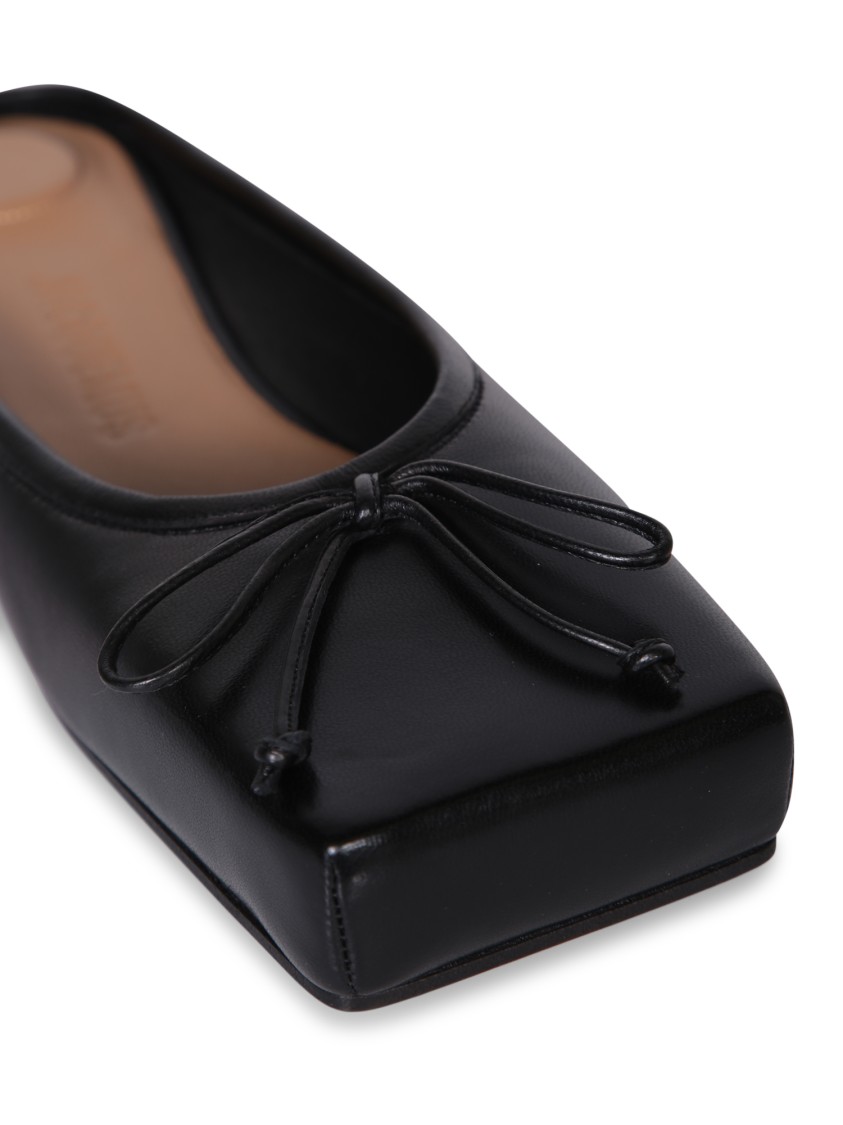 Jacquemus Les Mules Plates Leather Ballet Flat In Black