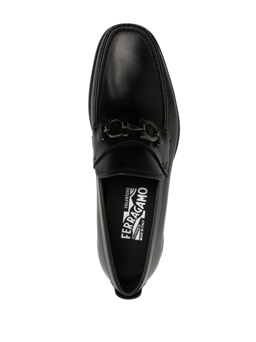 Ferragamo Leather David Loafer With Gancini Hook For Men In Black