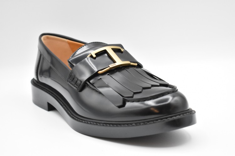 Tod's Black Flat Shoes In Black