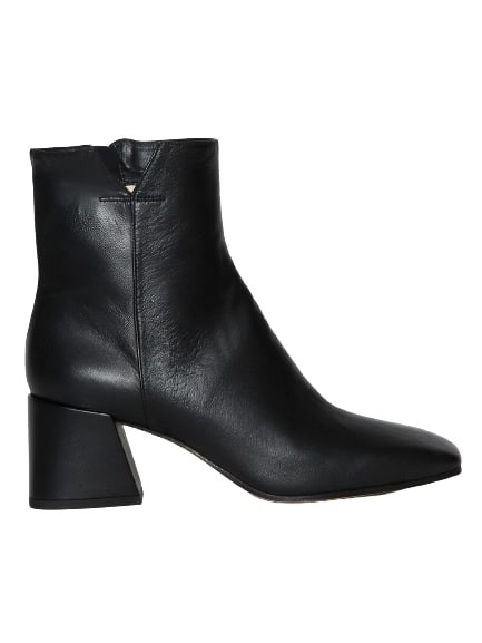 I de fleste tilfælde Egen Kommerciel Black Leather Ankle Boot by Pomme D'or in Black color for Luxury Clothing |  THE LIST