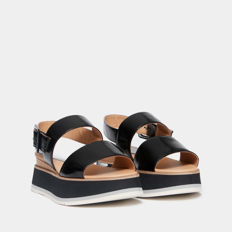 Paloma Barceló Black Patent Leather Wedge Sandals In Black