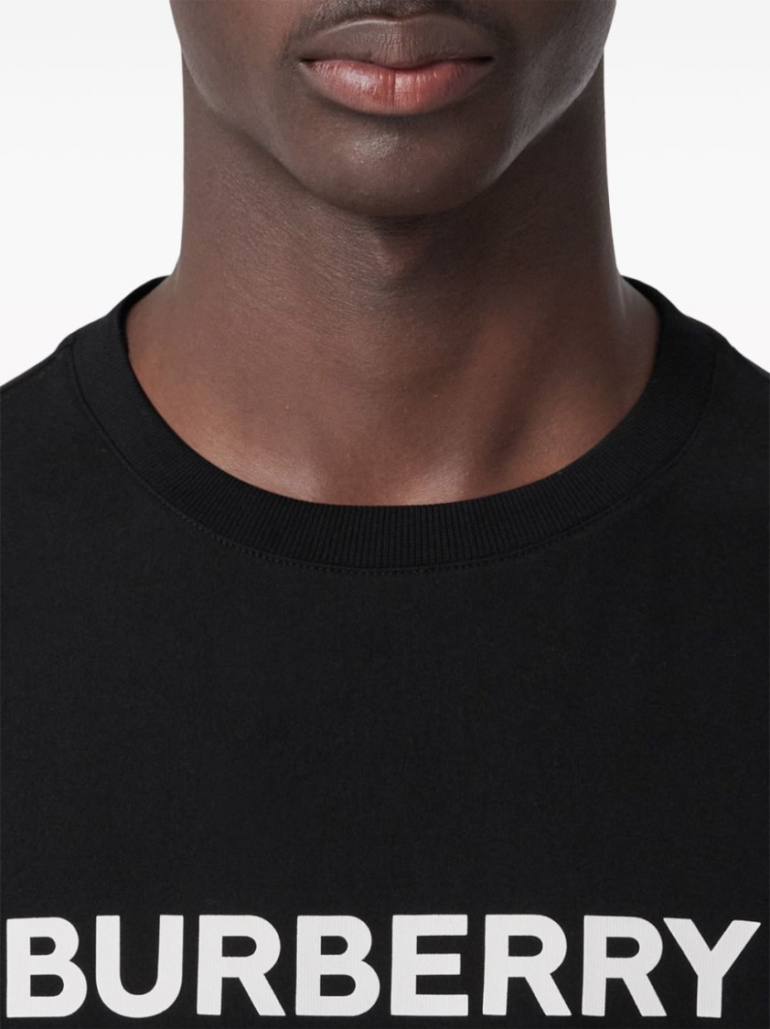 Shop Burberry Harriston T-shirt In Black