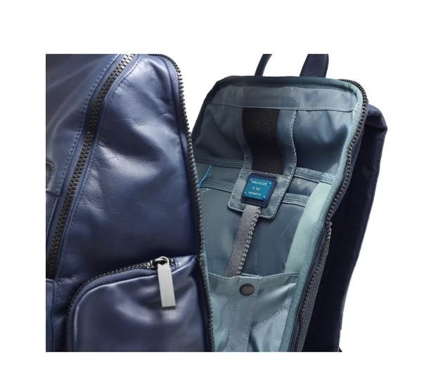 Shop Piquadro Blue Leather Backpack