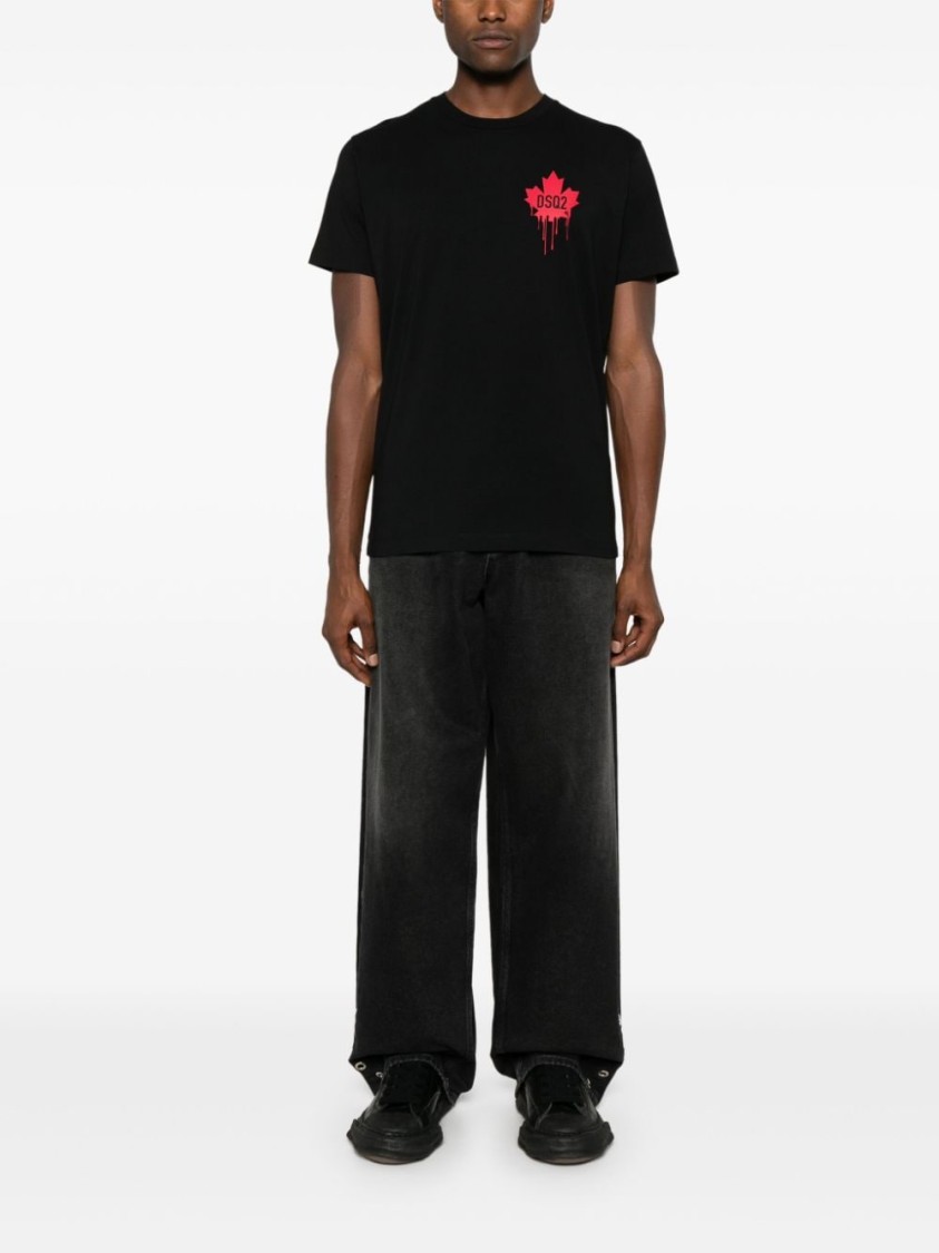 Dsquared2 Black T-shirt Featuring Striking Red Maple Leaf In Black