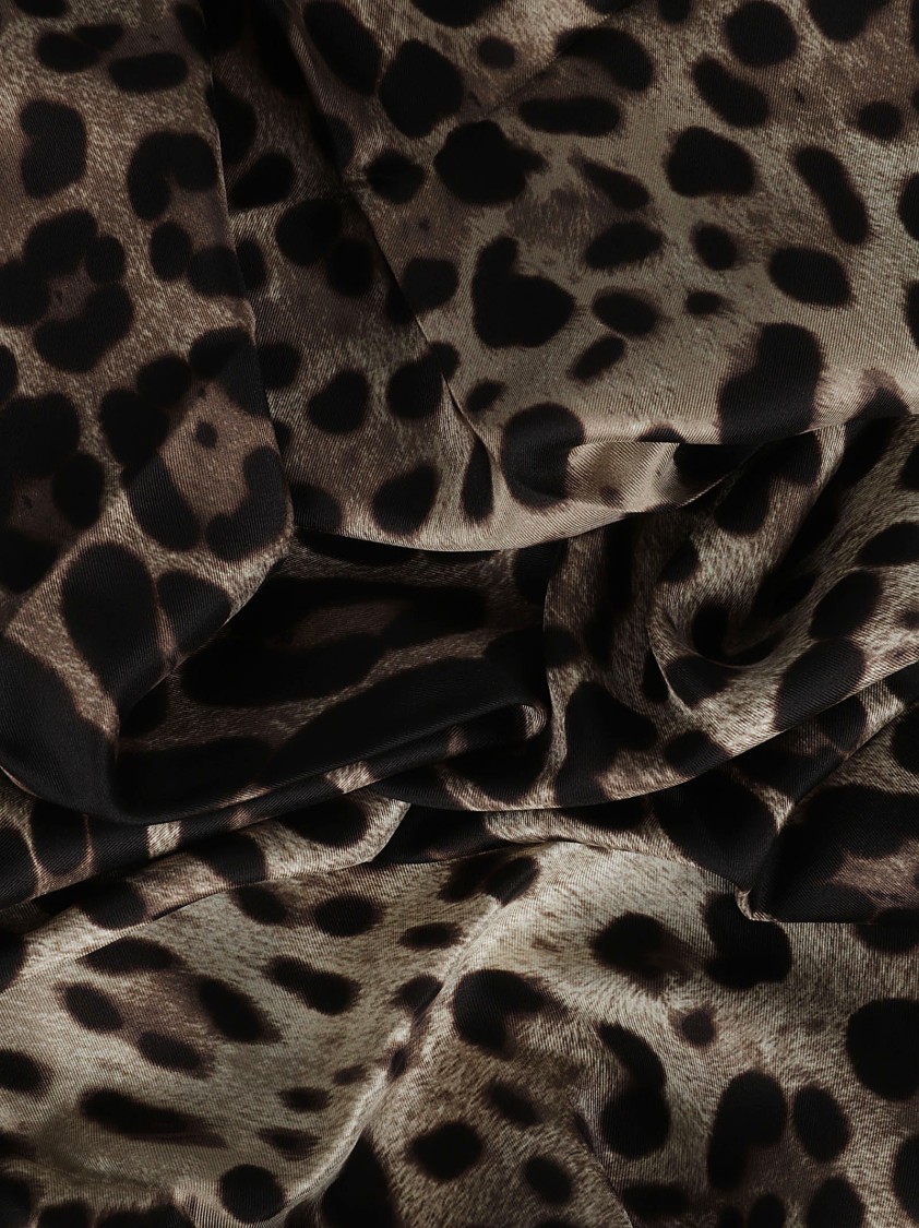 Dolce & Gabbana Silk Leopard Print Scarf In Brown