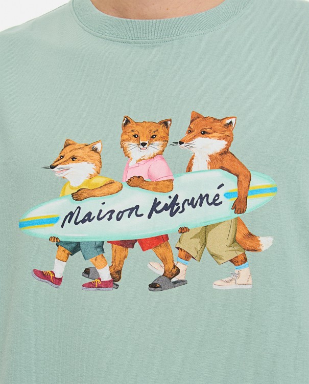 Shop Maison Kitsuné Surfing Foxes Comfort T-shirt In Blue