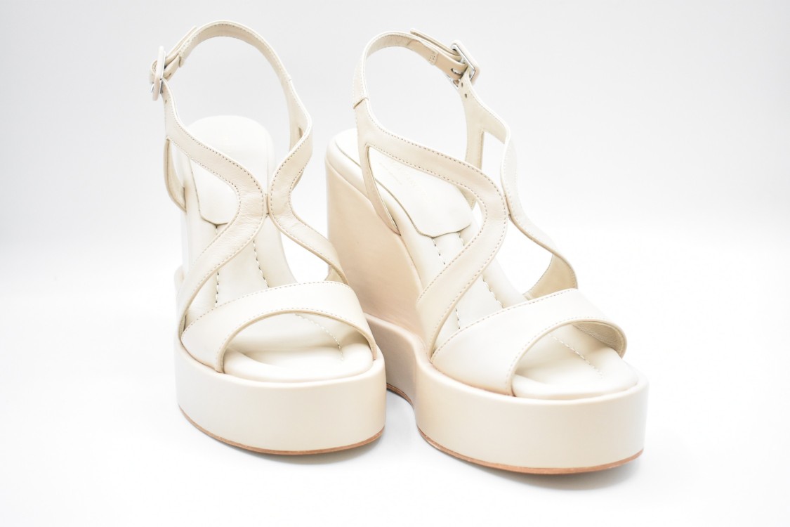 Paloma Barceló White Wedge Sandals In White