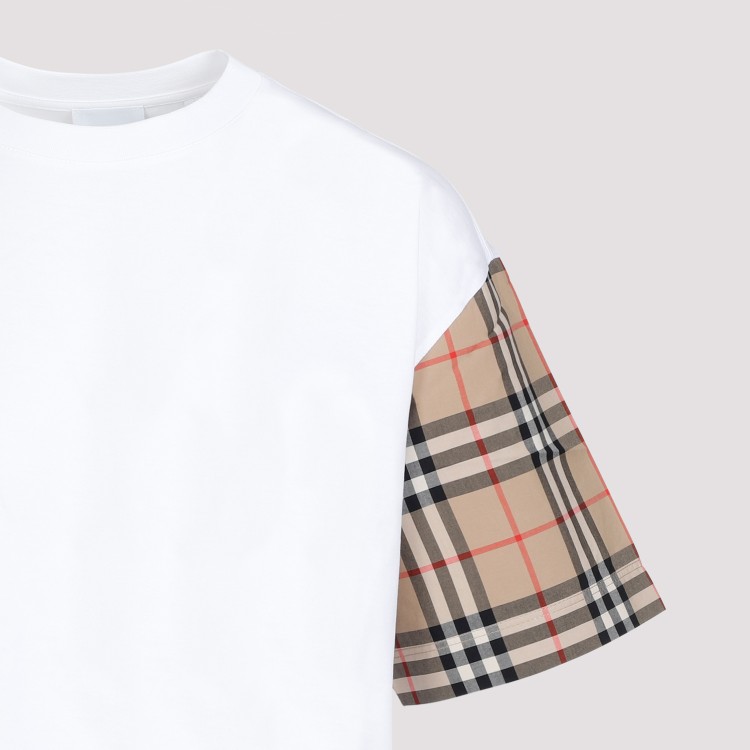 Shop Burberry White Cotton Carrick T-shirt