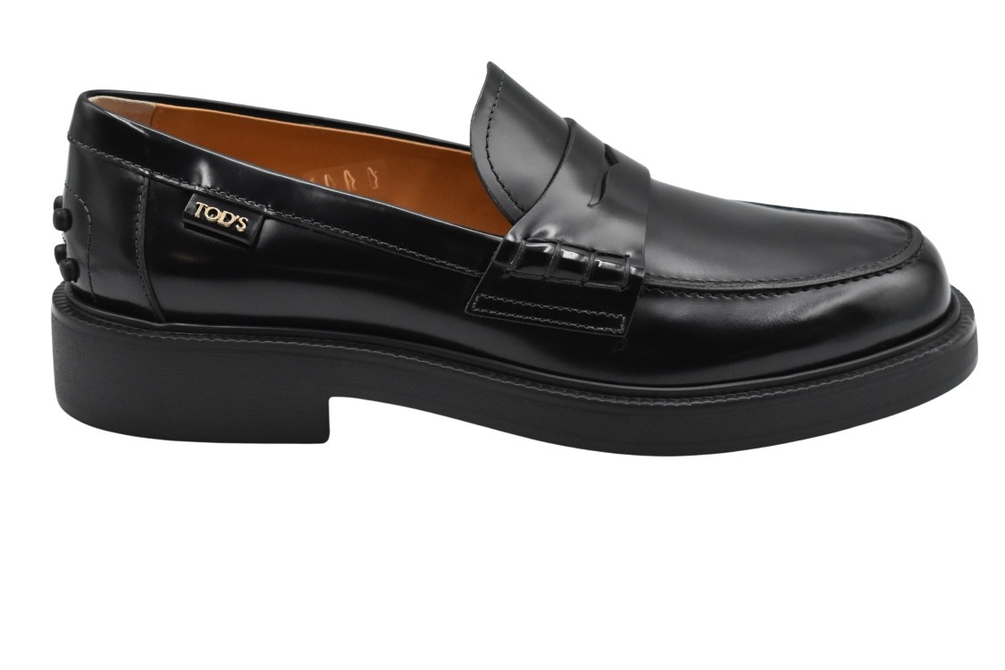 Tod's Women Leather Loafers In Black