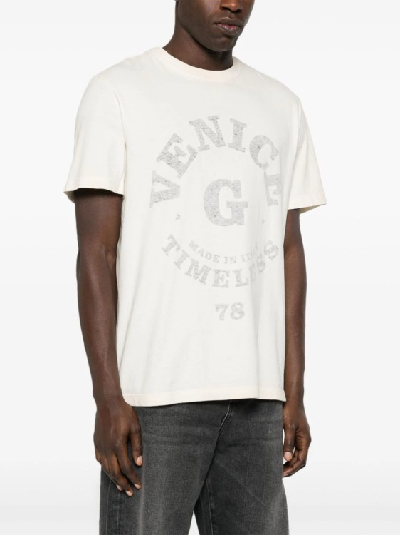 Shop Golden Goose Venice G T-shirt Ecru In White