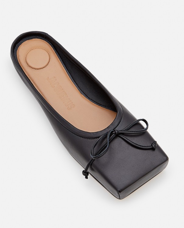 Jacquemus Les Mules Plates Leather Ballet Flat In Black