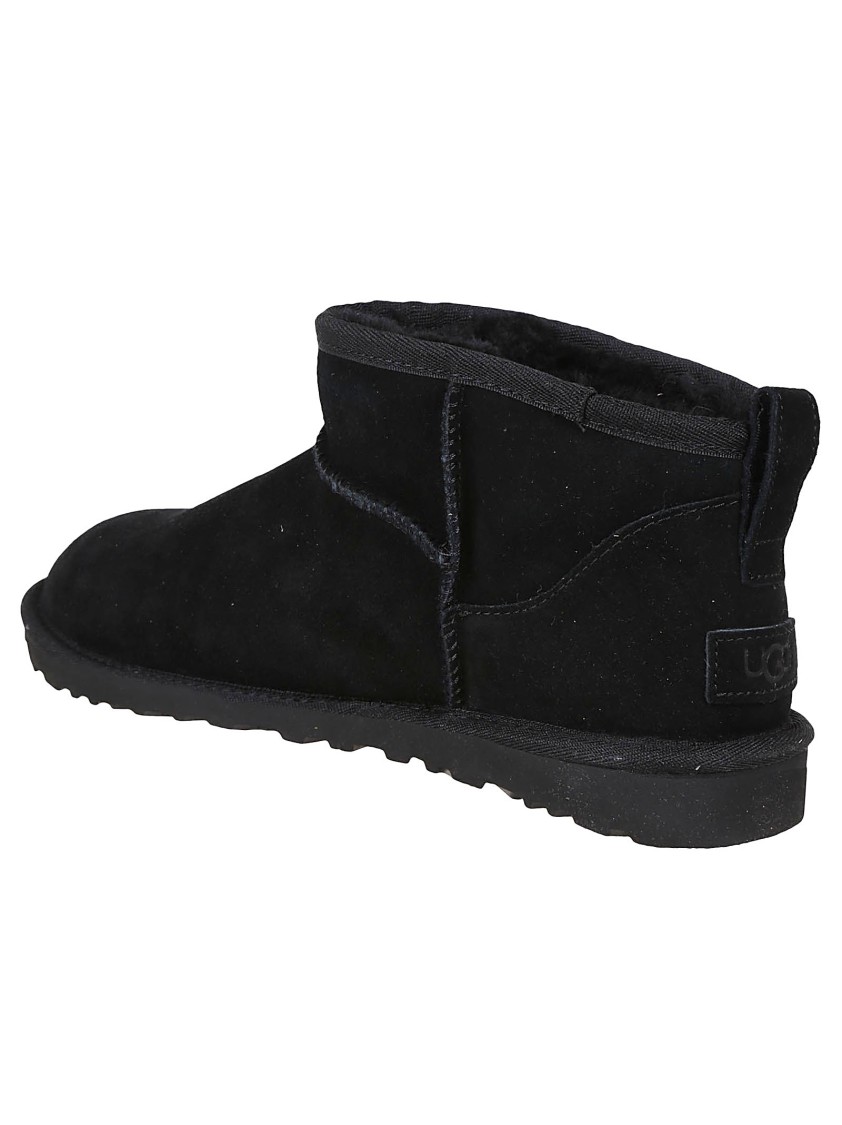 Ugg Round-headed Flat-bottomed Short Boots In Black