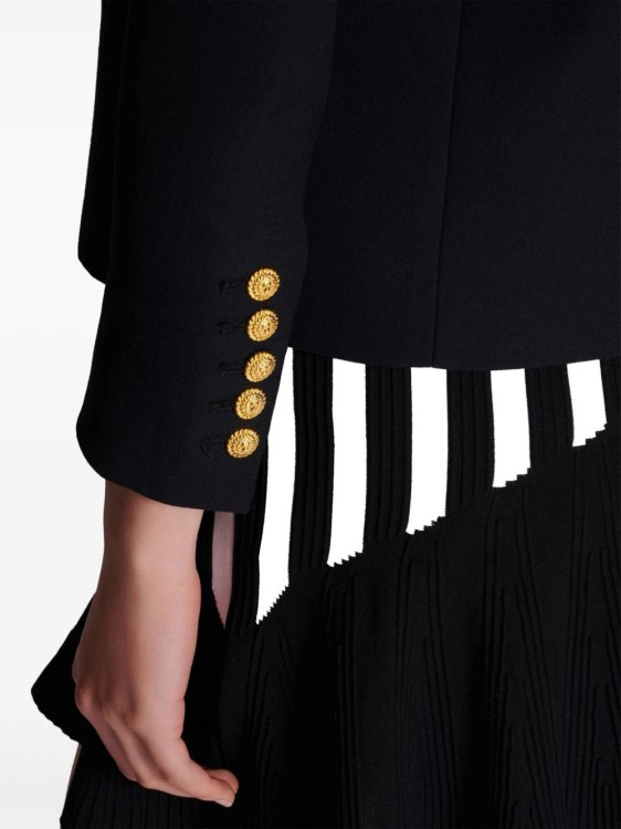 Balmain Cropped Grain De Poudre Edge-to-edge Jacket With 6 Buttons In Black