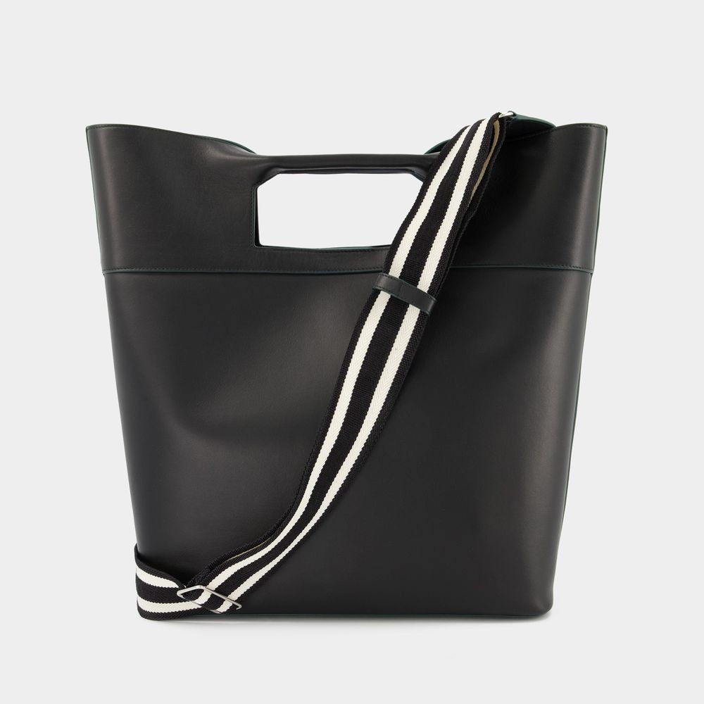 Alexander Mcqueen The Square Bow Ns Handbag In Black