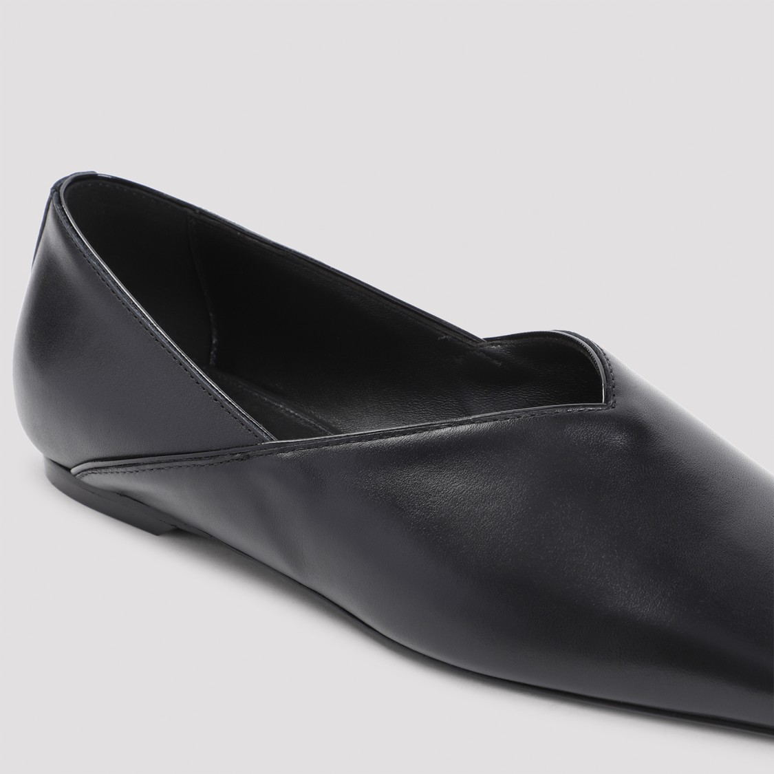 Totême The Everyday Flat Black Nappa Leather Ballerinas In Grey