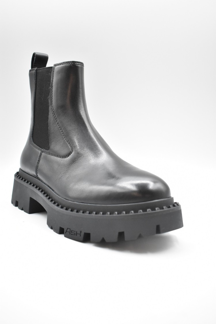 Ash Chunky Sole Chelsea Boots With Sleek Design And Comfortable Fit In Black