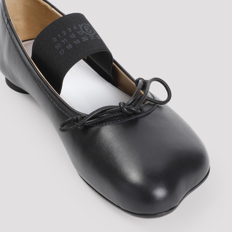 Mm6 Maison Margiela Smooth Leather Anatomical Ballerina In Black