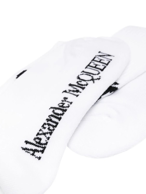 Shop Alexander Mcqueen White/black Logo Intarsia Socks
