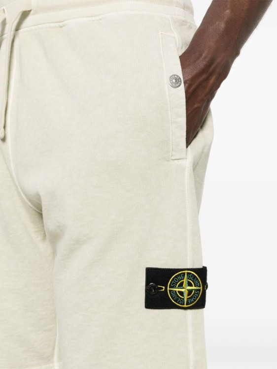 Shop Stone Island Green Compass-badge Shorts In White