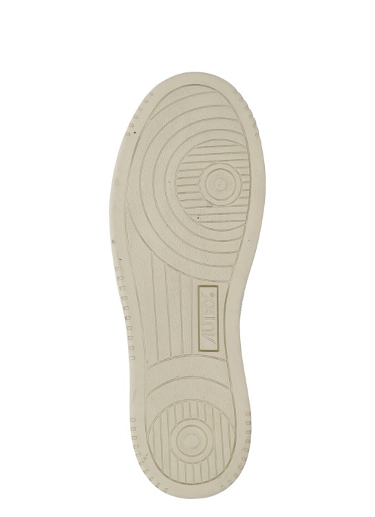 Autry Medalist Low Sneakers In Neutrals