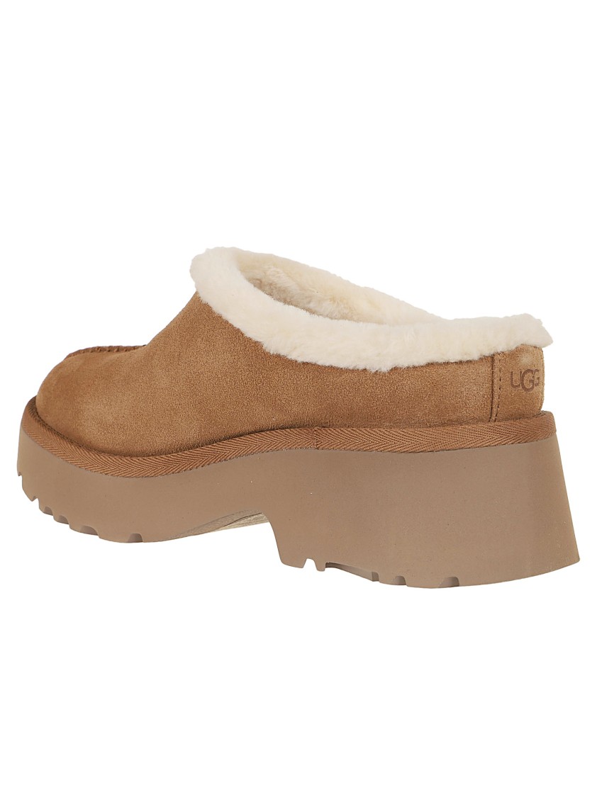 Ugg Woman New Heights Cozy Clog Shoes In Brown
