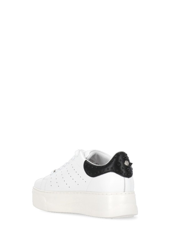 Shop Cult Perry 4236 Sneakers In White
