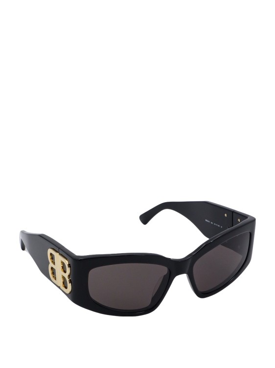 Shop Balenciaga Bossy Cat Sunglasses With Logo Plate In Black